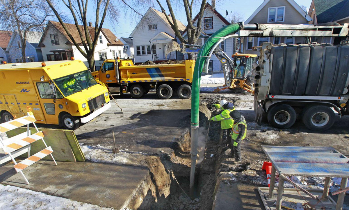 Lead service line replacement in Milwaukee
