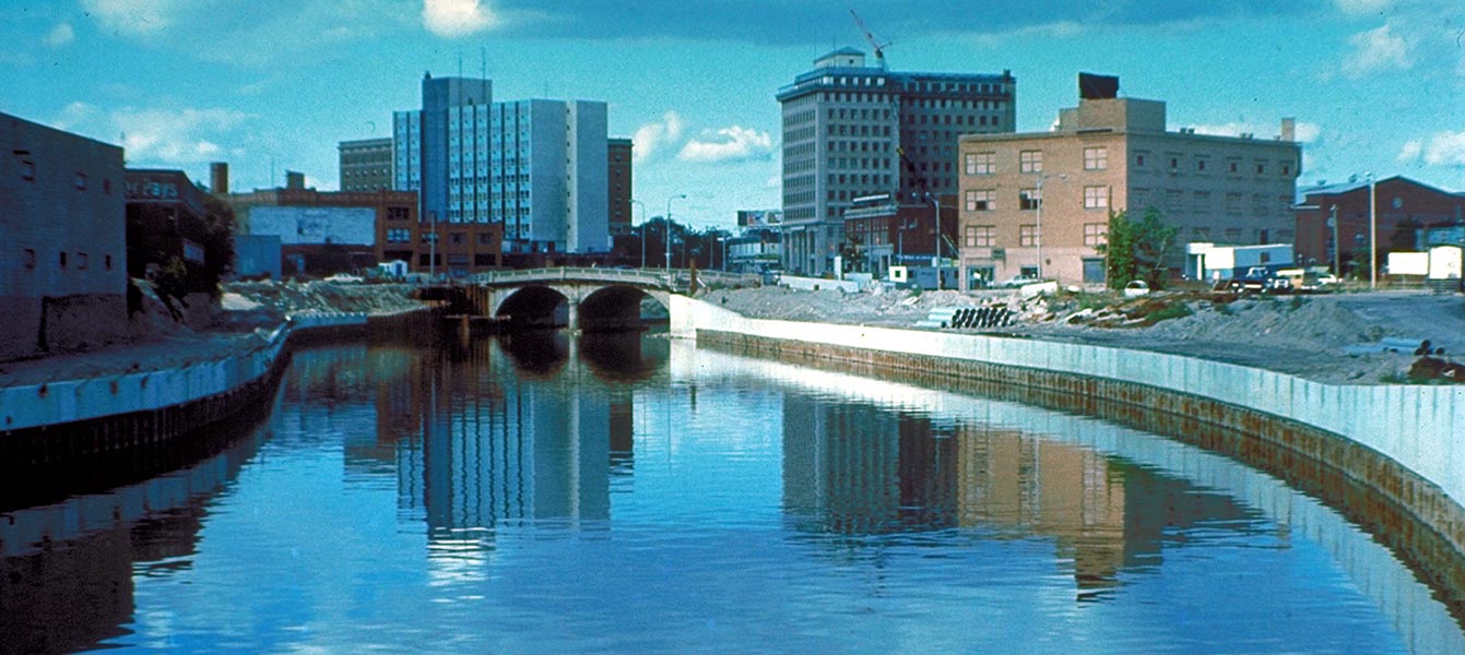 photo of flint river